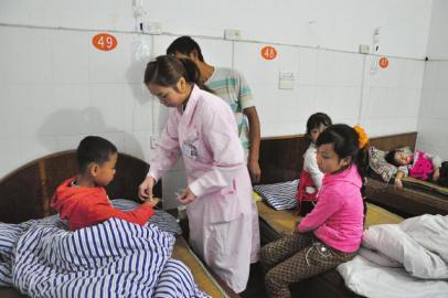 雨润集团所产火腿肠被疑致38名小学生腹痛入院